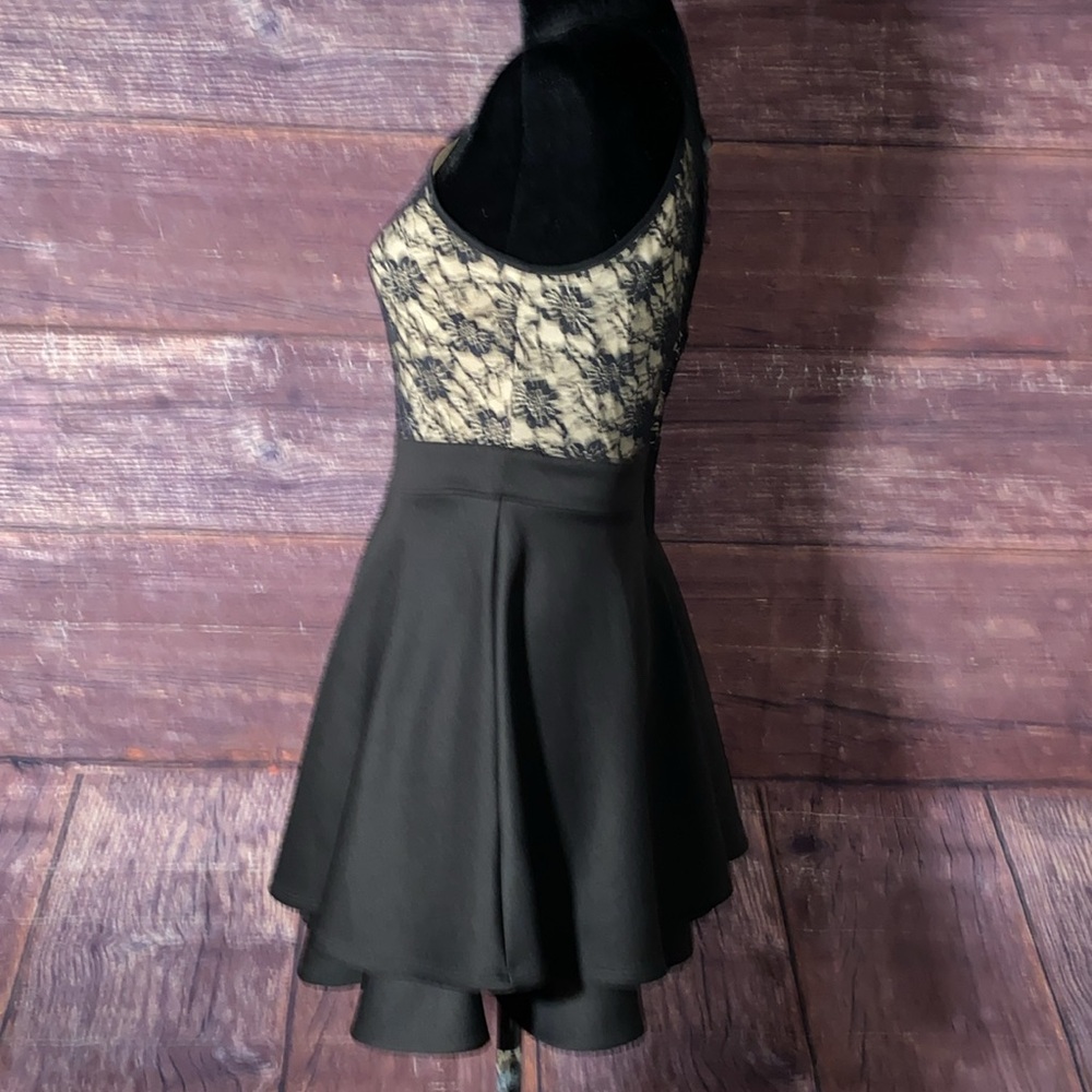 Emerald Sundae Floral Dress - Picture 6 of 10